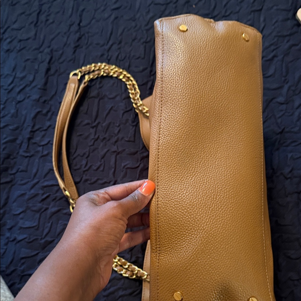 Tory Burch Brown Leather Shoulder Bag with Gold Chain - Picture 2 of 7